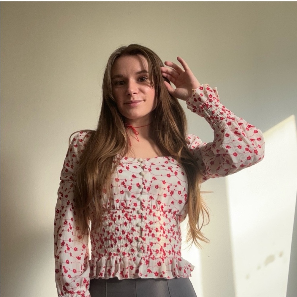 Gorgeous floral embroidered peasant blouse - Picture 2 of 5